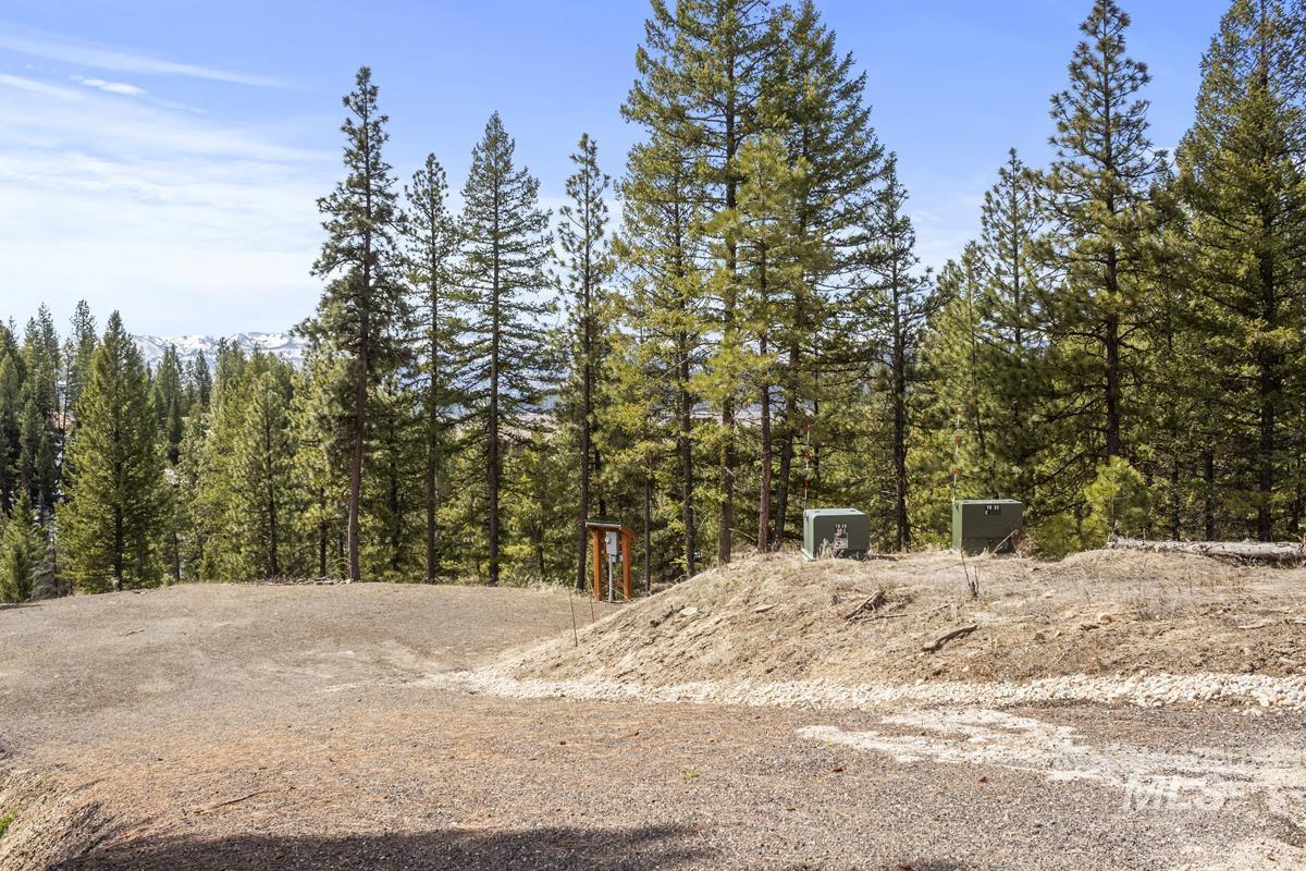 17 Tito Trail Property Photo 8
