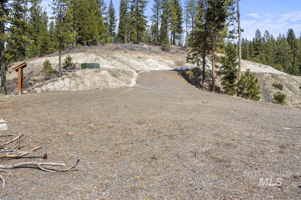 17 Tito Trail Property Photo 10