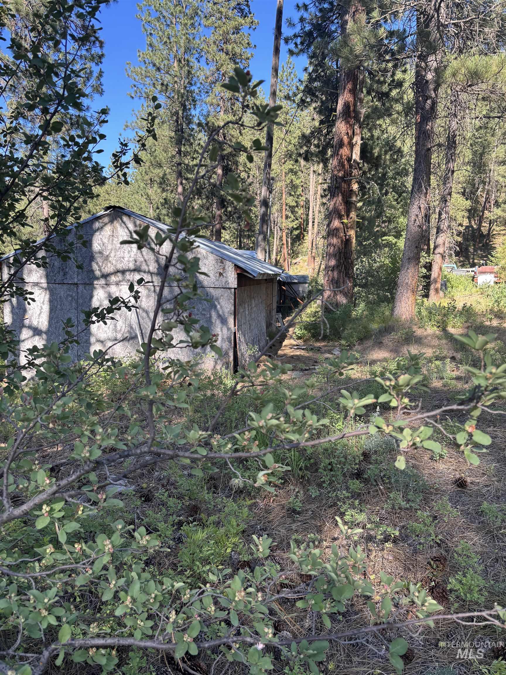 8 Klondike Road Property Photo 8