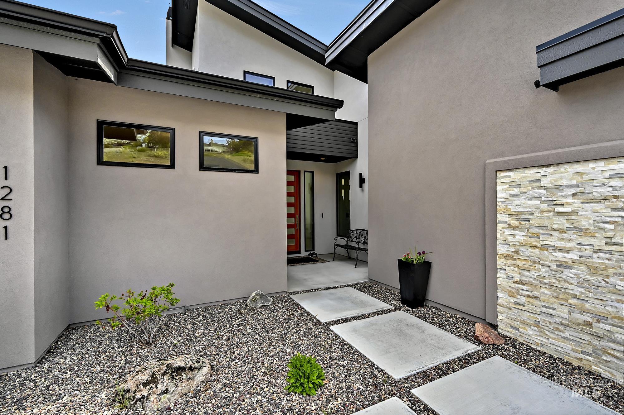 1281 E Chardie Road Property Photo 13