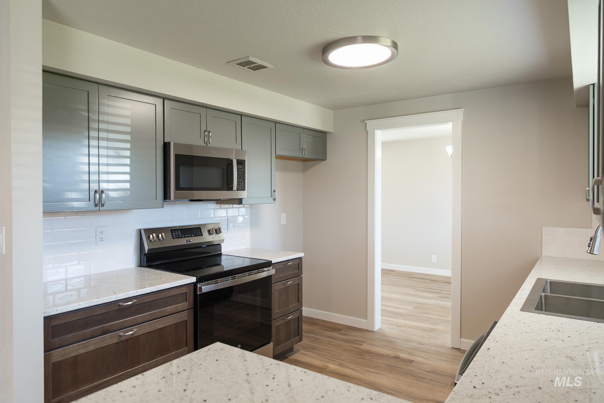 1366 Arata Way Property Photo 7