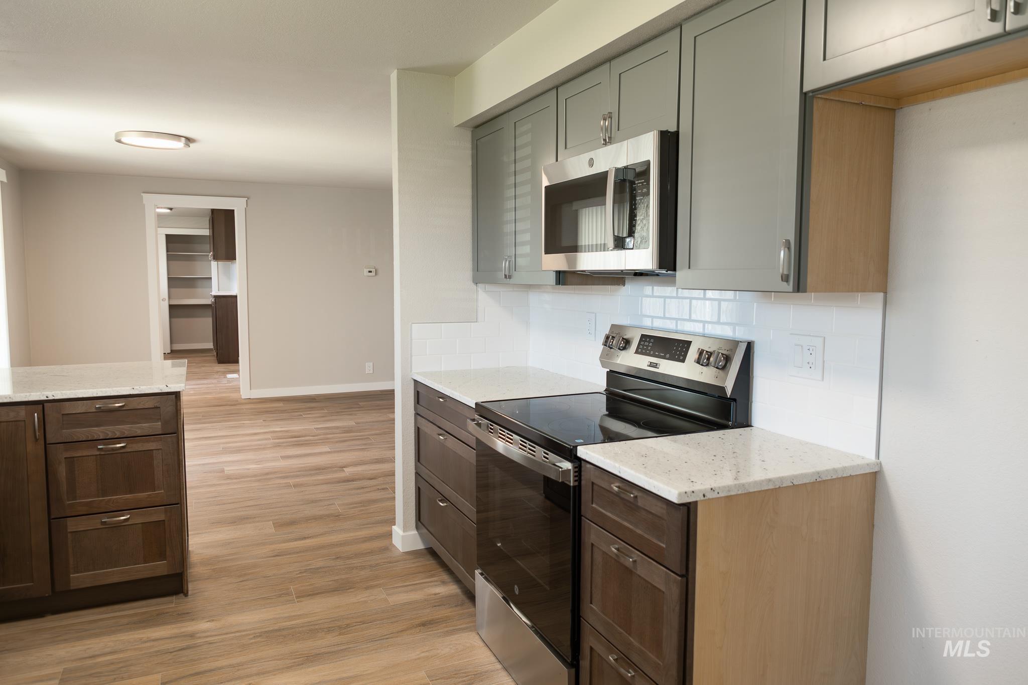 1366 Arata Way Property Photo 10