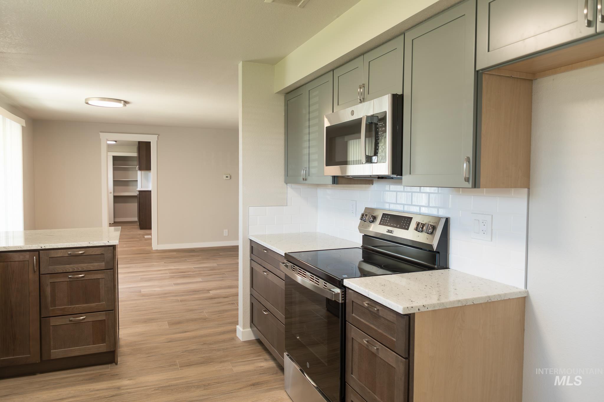 1366 Arata Way Property Photo 12
