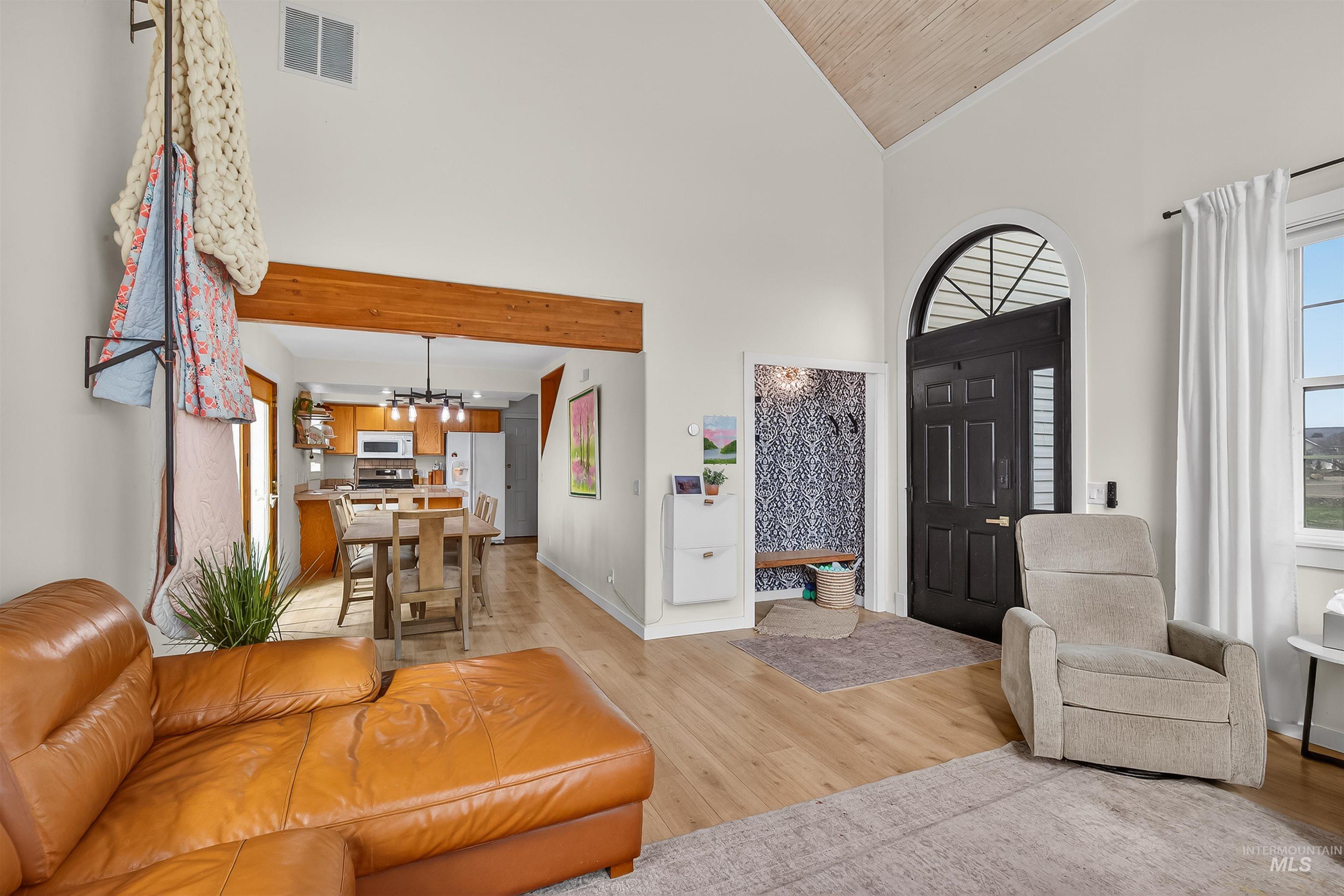 6598 Cougar Ridge Road Property Photo 6