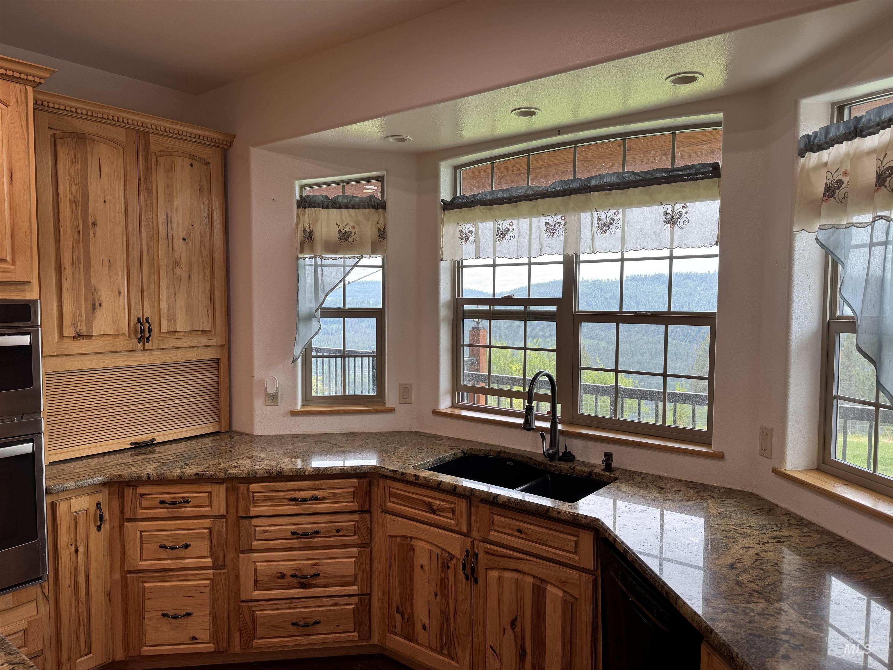 5371 Upper Fords Creek Property Photo 12