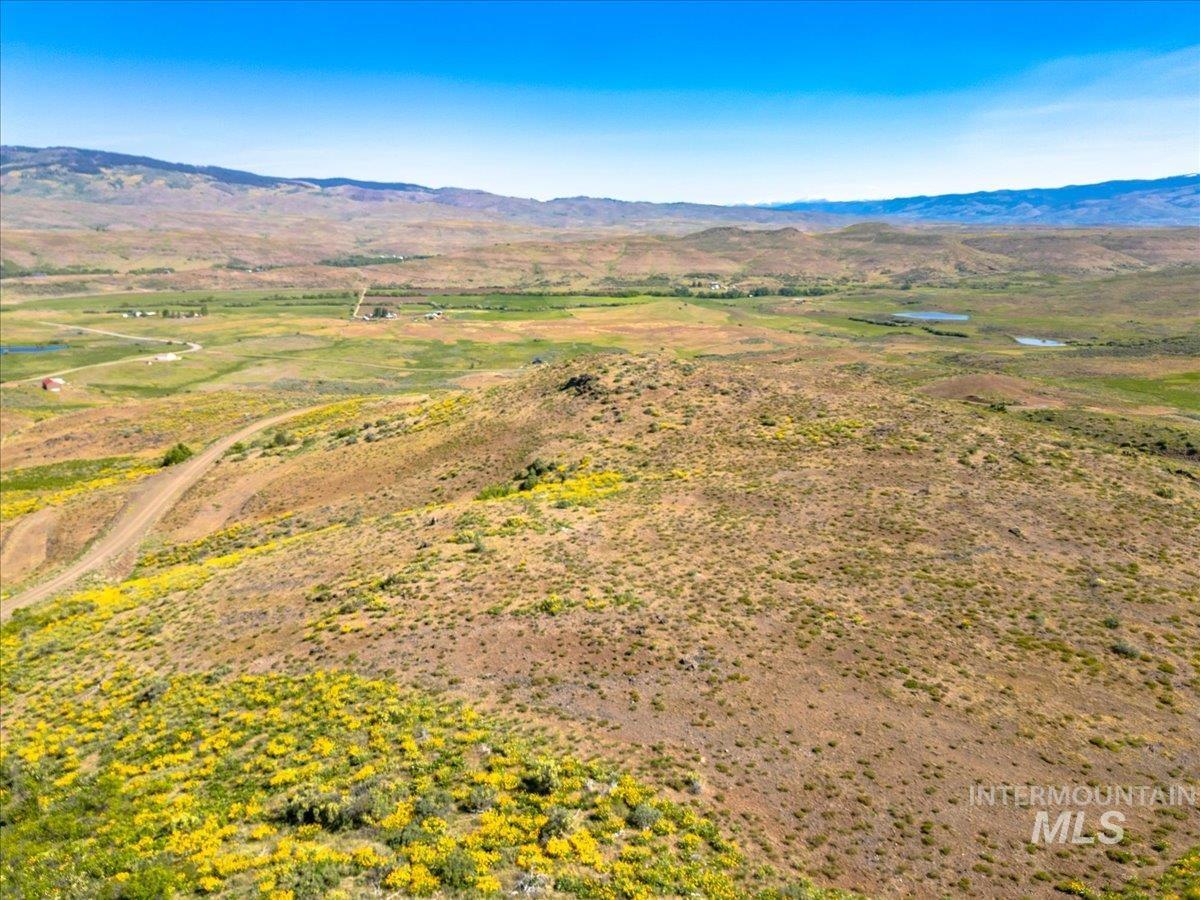 L25 Cuddy View Drive Property Photo 3