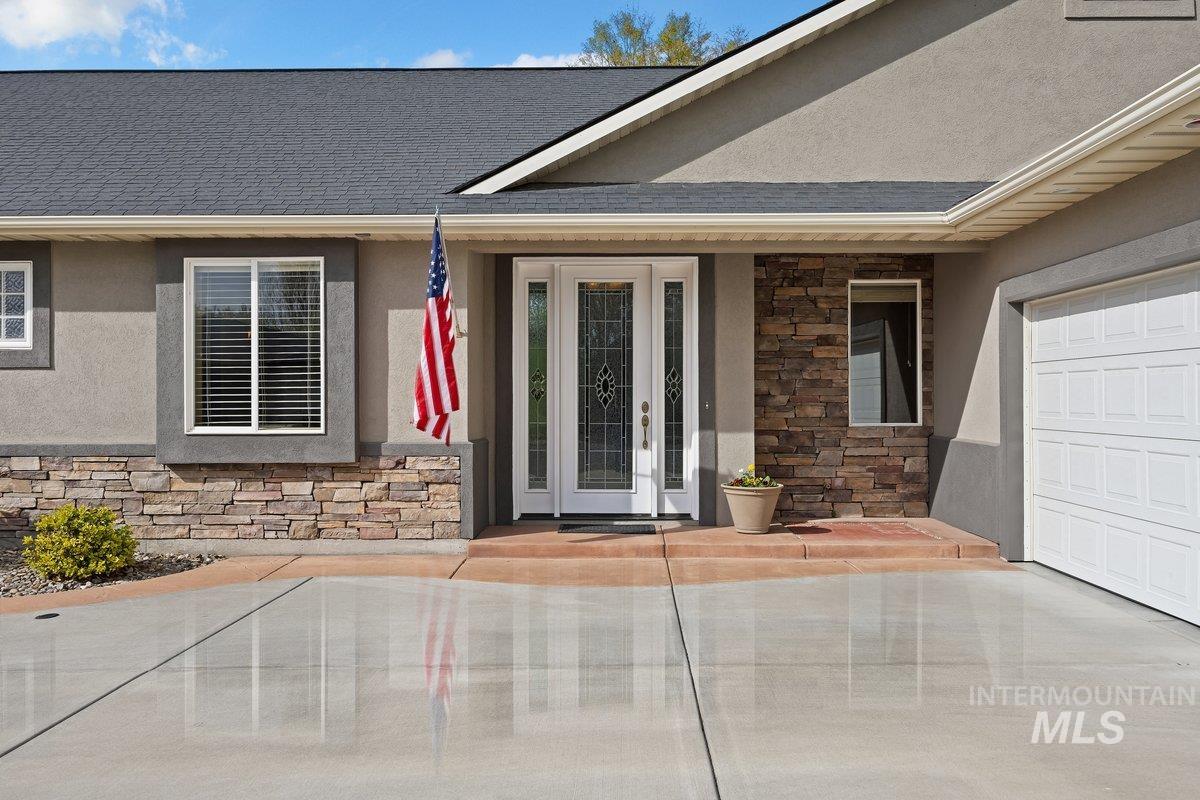 1841 Canyon Park Ct Property Photo 1