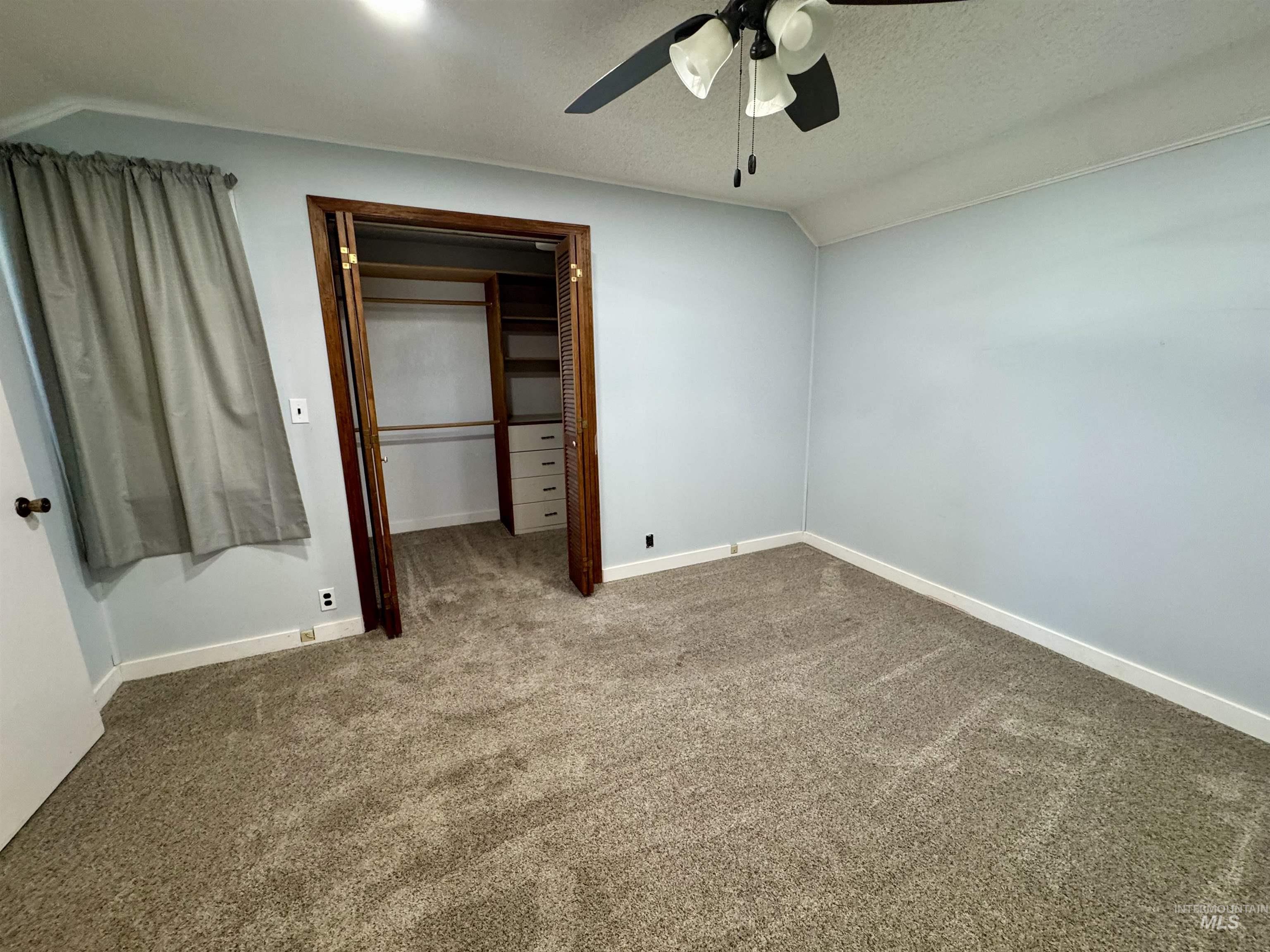 704 Floyd Avenue Property Photo 21