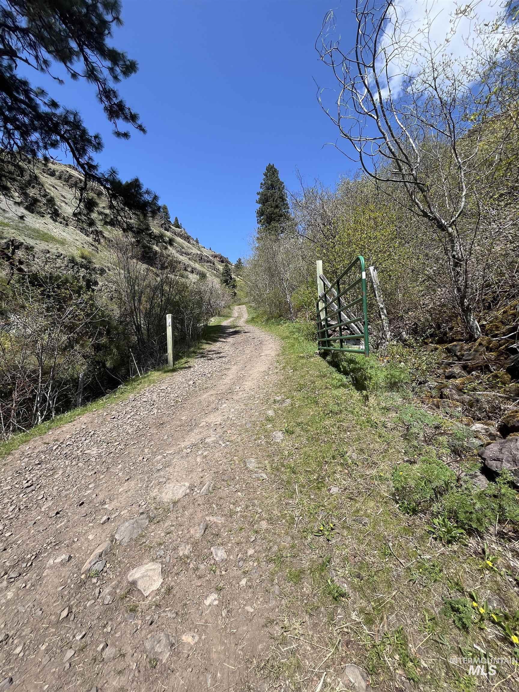 478 Deer Gulch Rd Property Photo 26