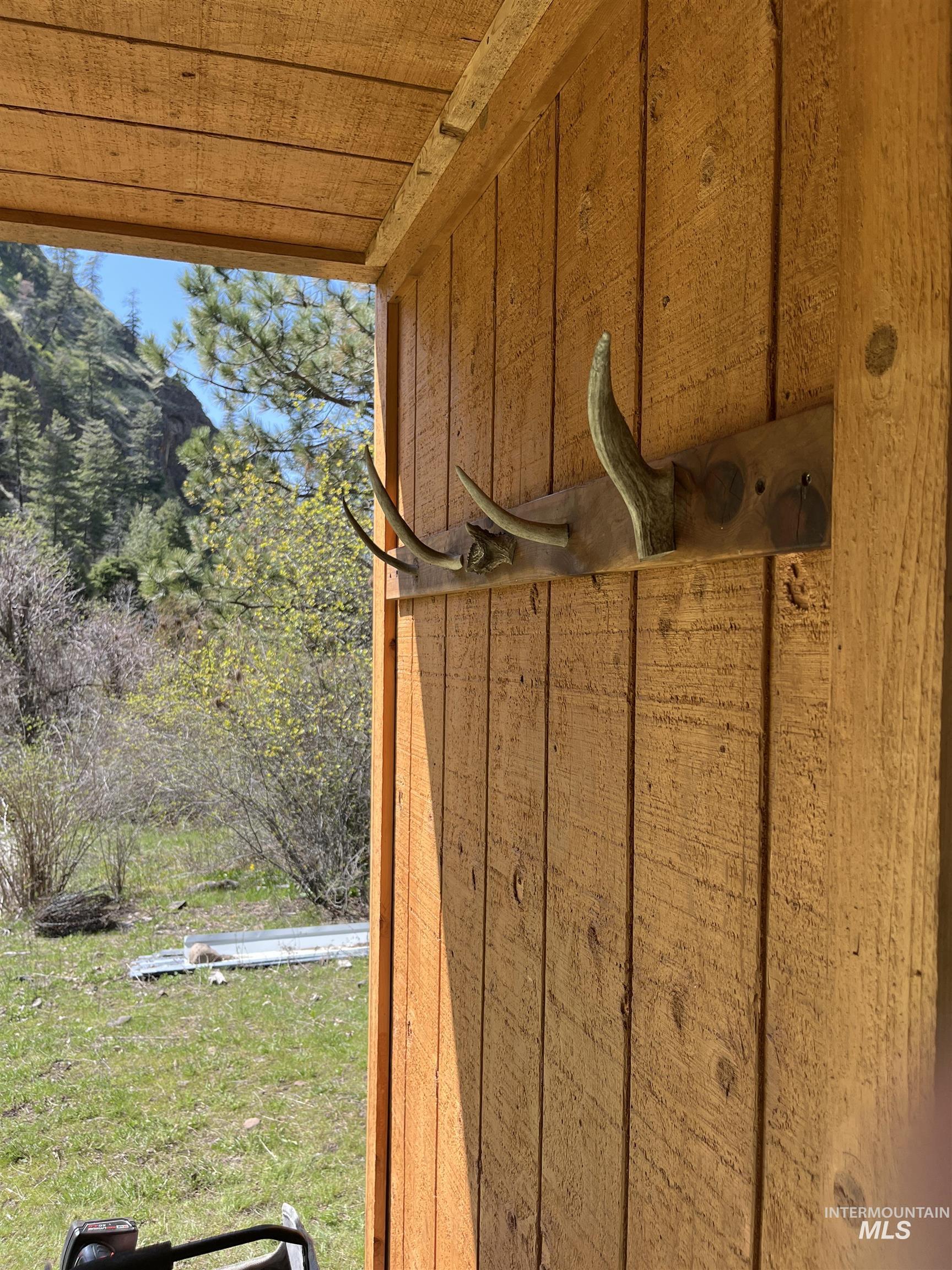 478 Deer Gulch Rd Property Photo 33