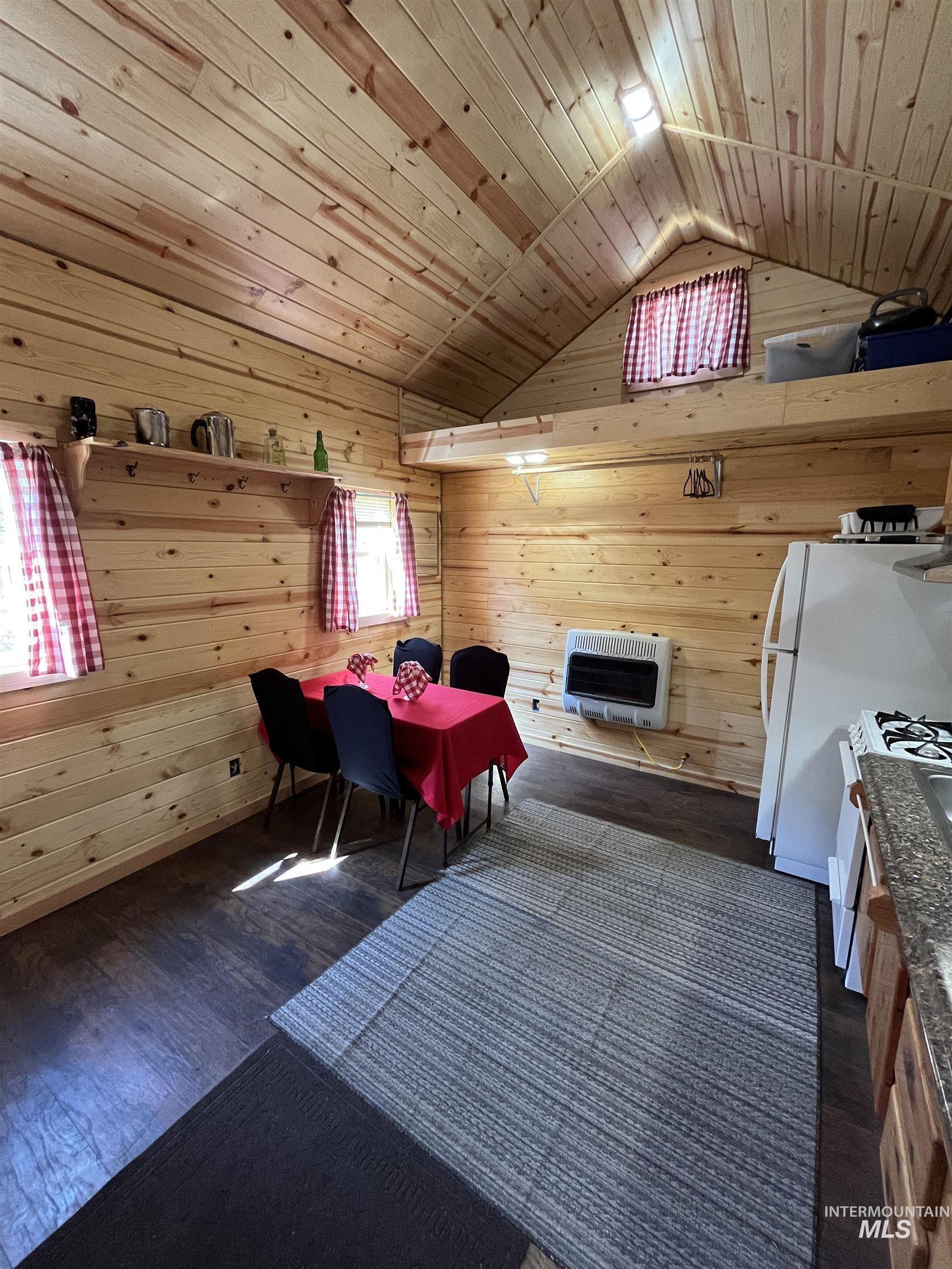 478 Deer Gulch Rd Property Photo 36