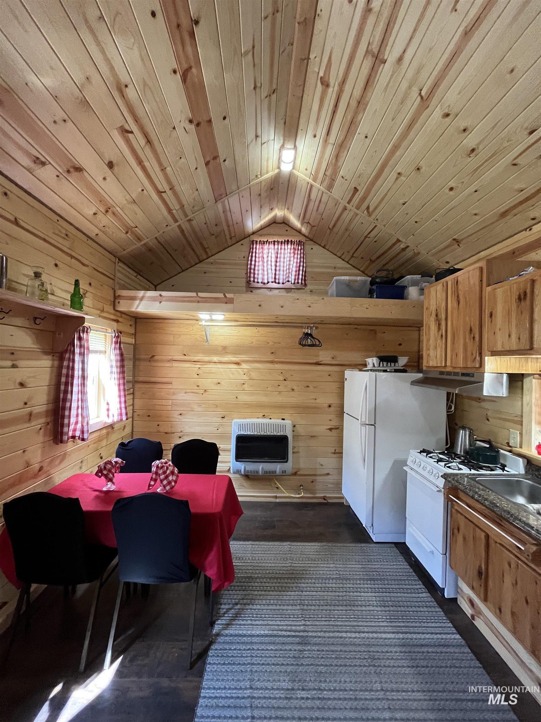 478 Deer Gulch Rd Property Photo 38