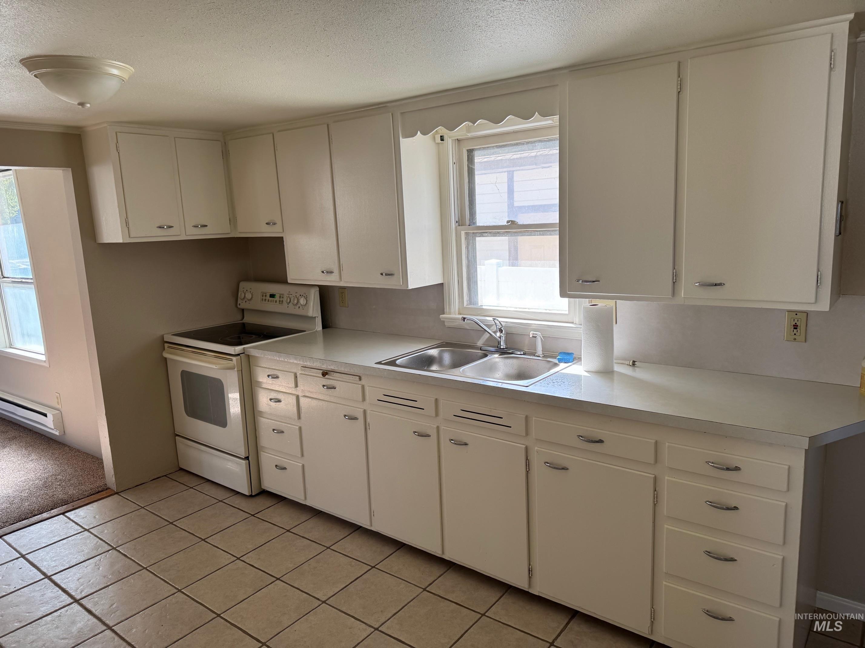 931 S Fillmore Property Photo 8