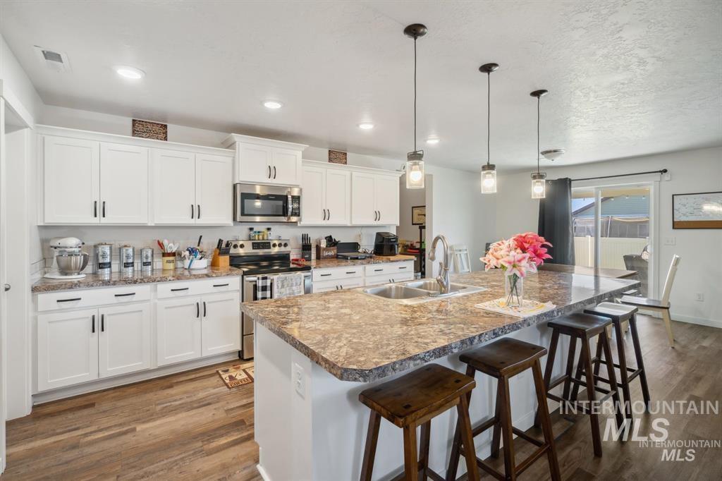 12656 Brun St. Property Photo 6