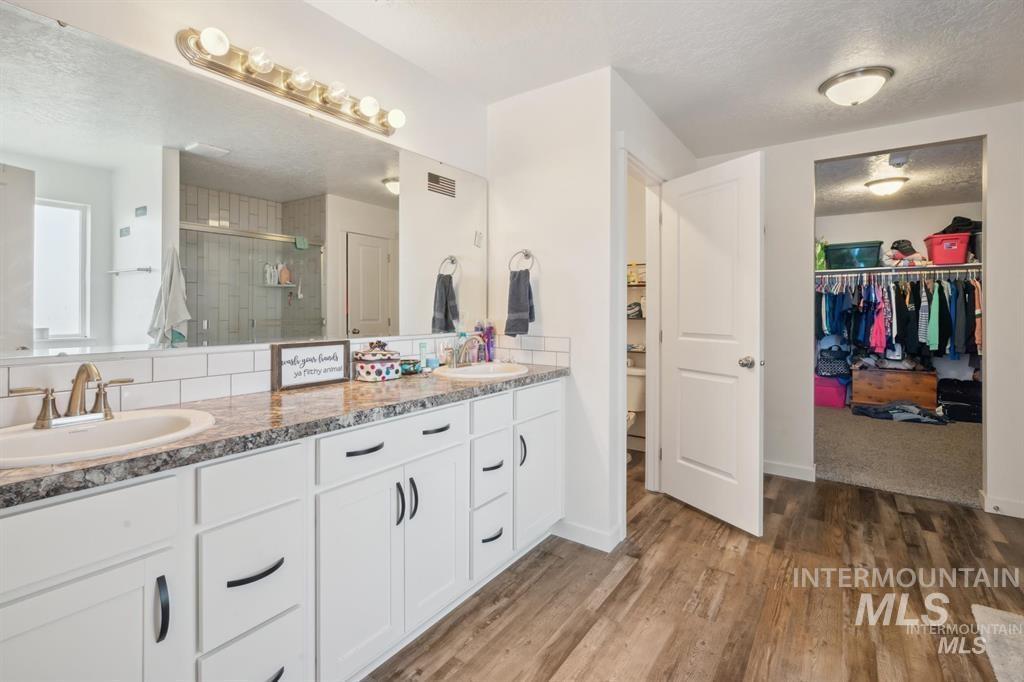 12656 Brun St. Property Photo 16