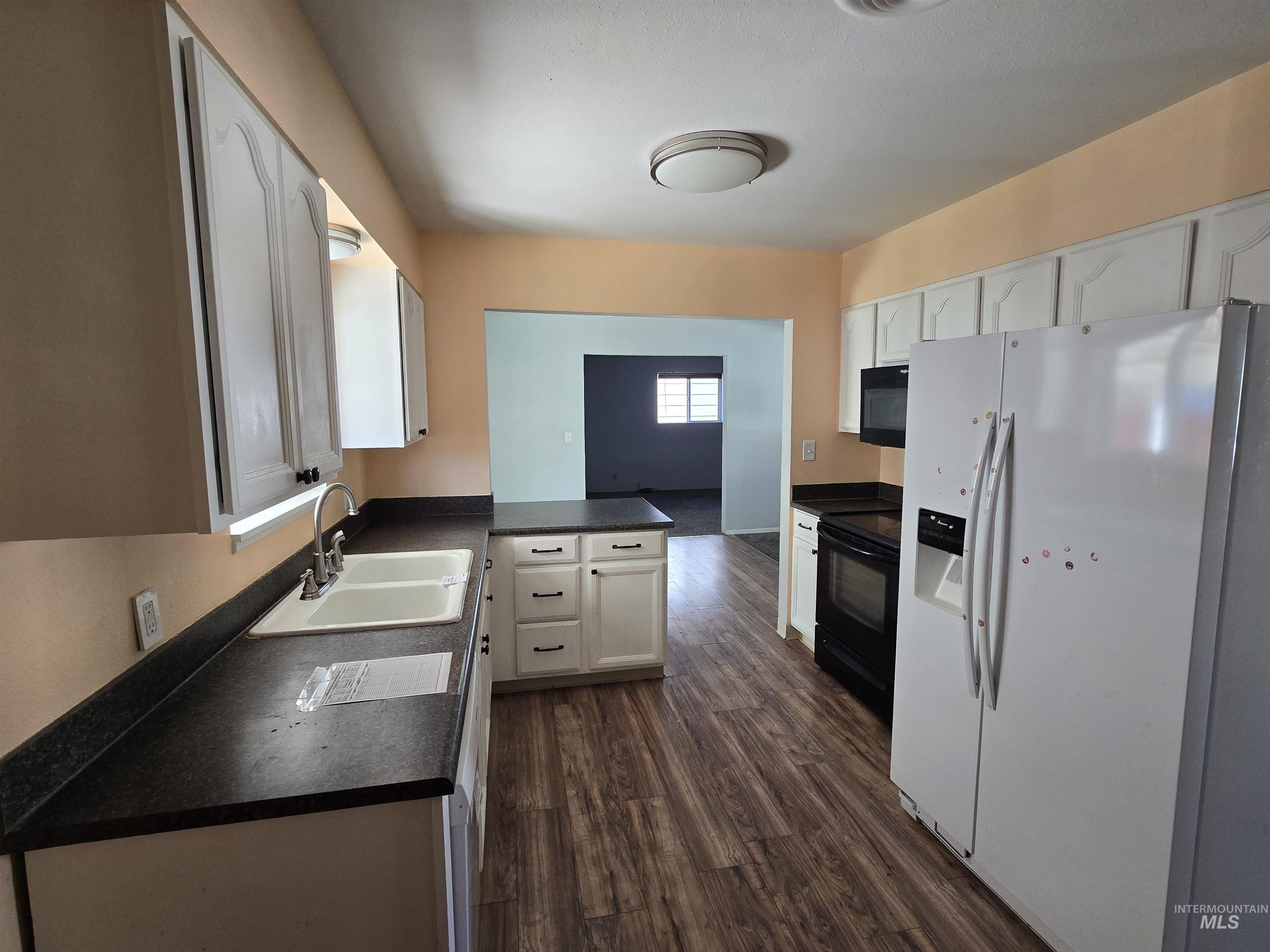 1011 S Cleveland St. Property Photo 6