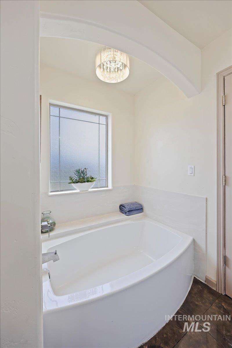 125 E 50 N Property Photo 33