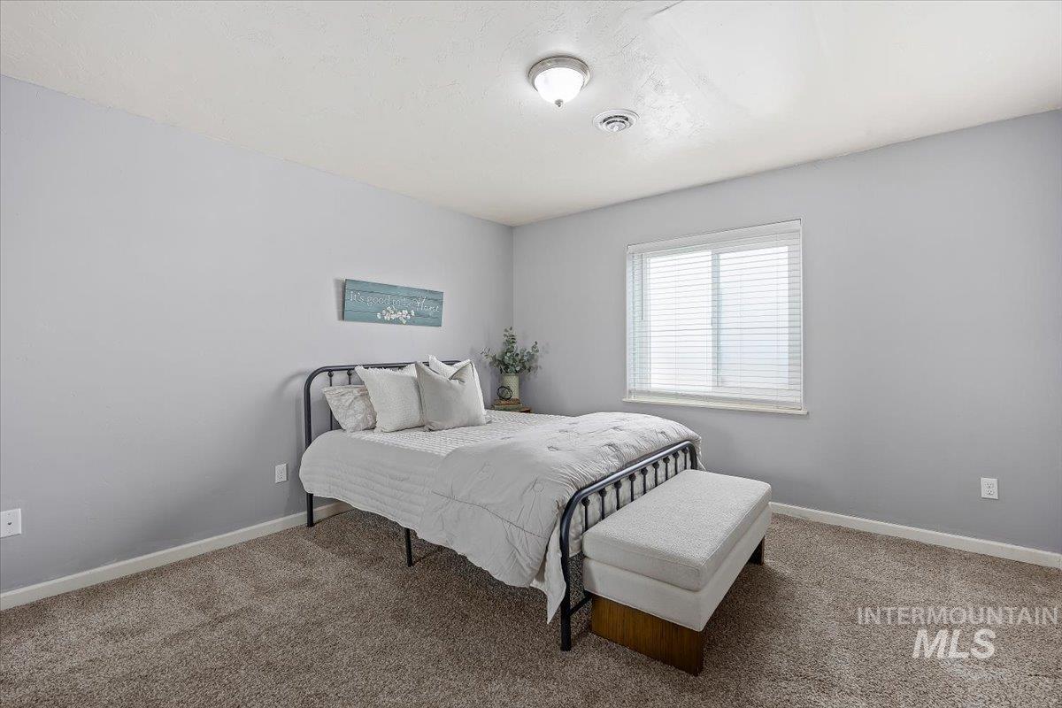 125 E 50 N Property Photo 40