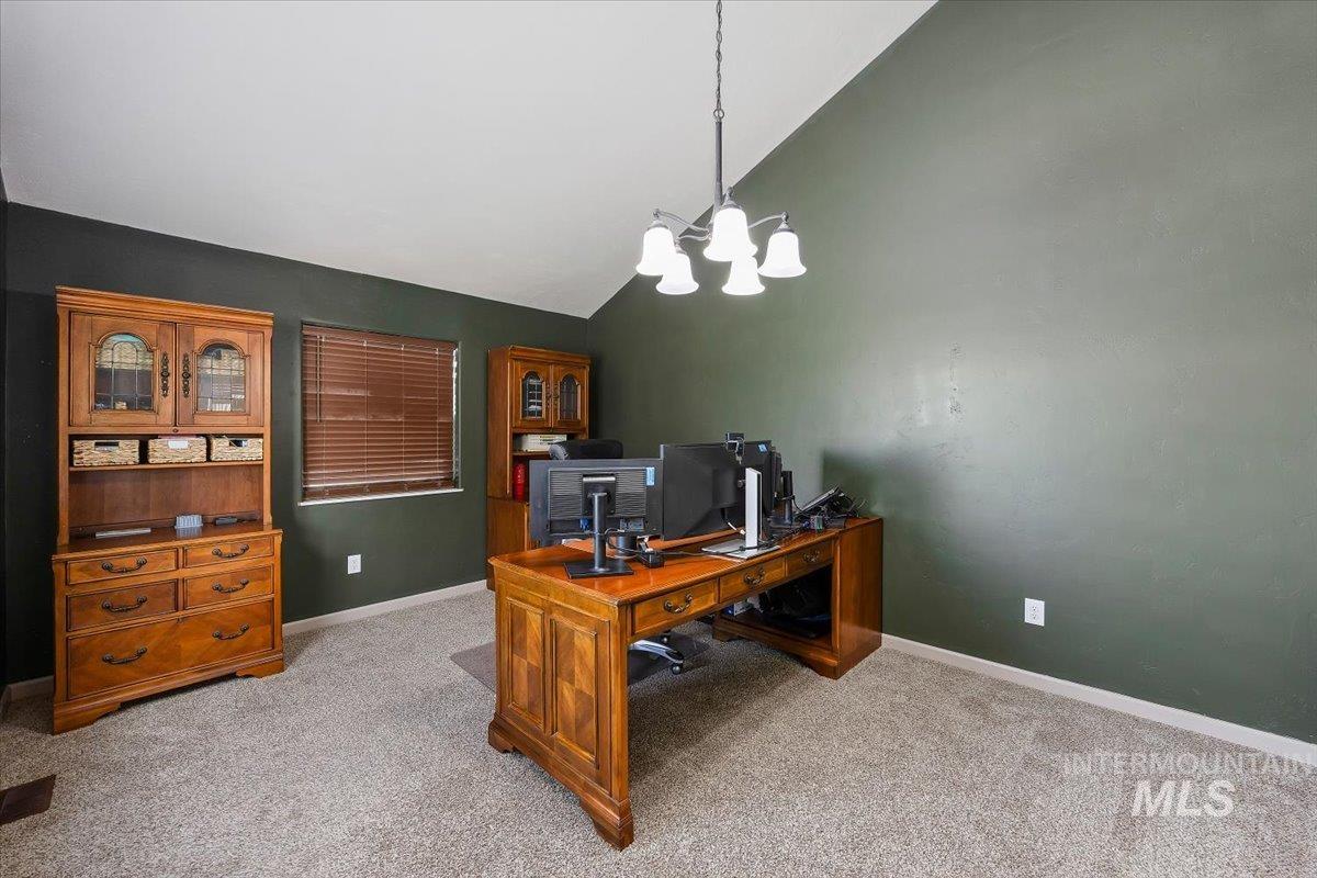 125 E 50 N Property Photo 46