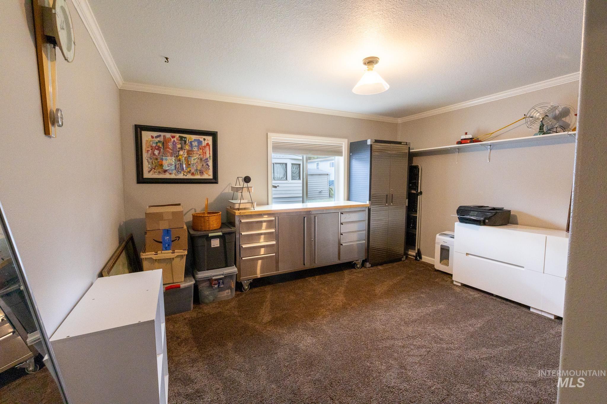 411 N Almon Property Photo 16