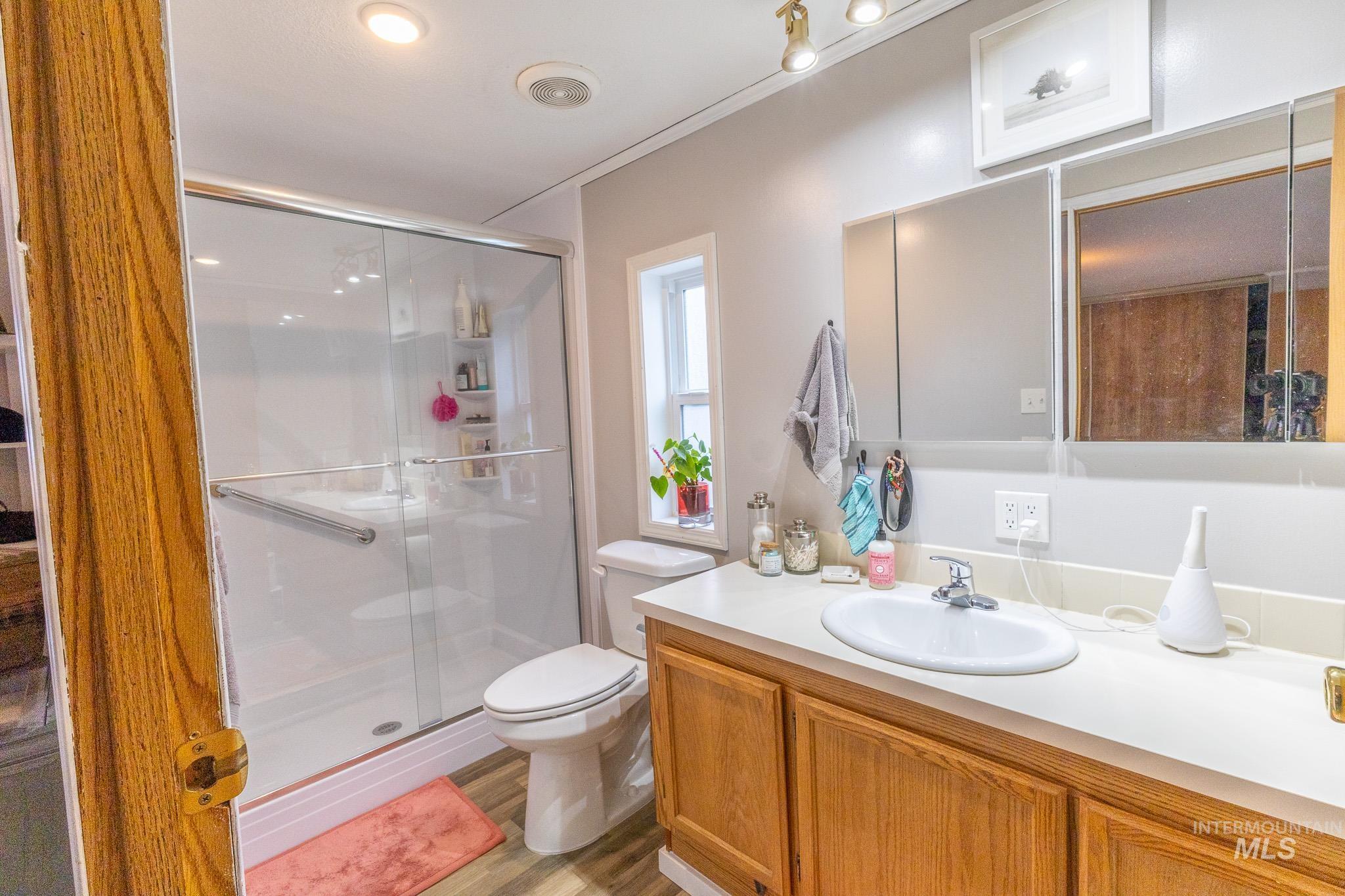 411 N Almon Property Photo 20