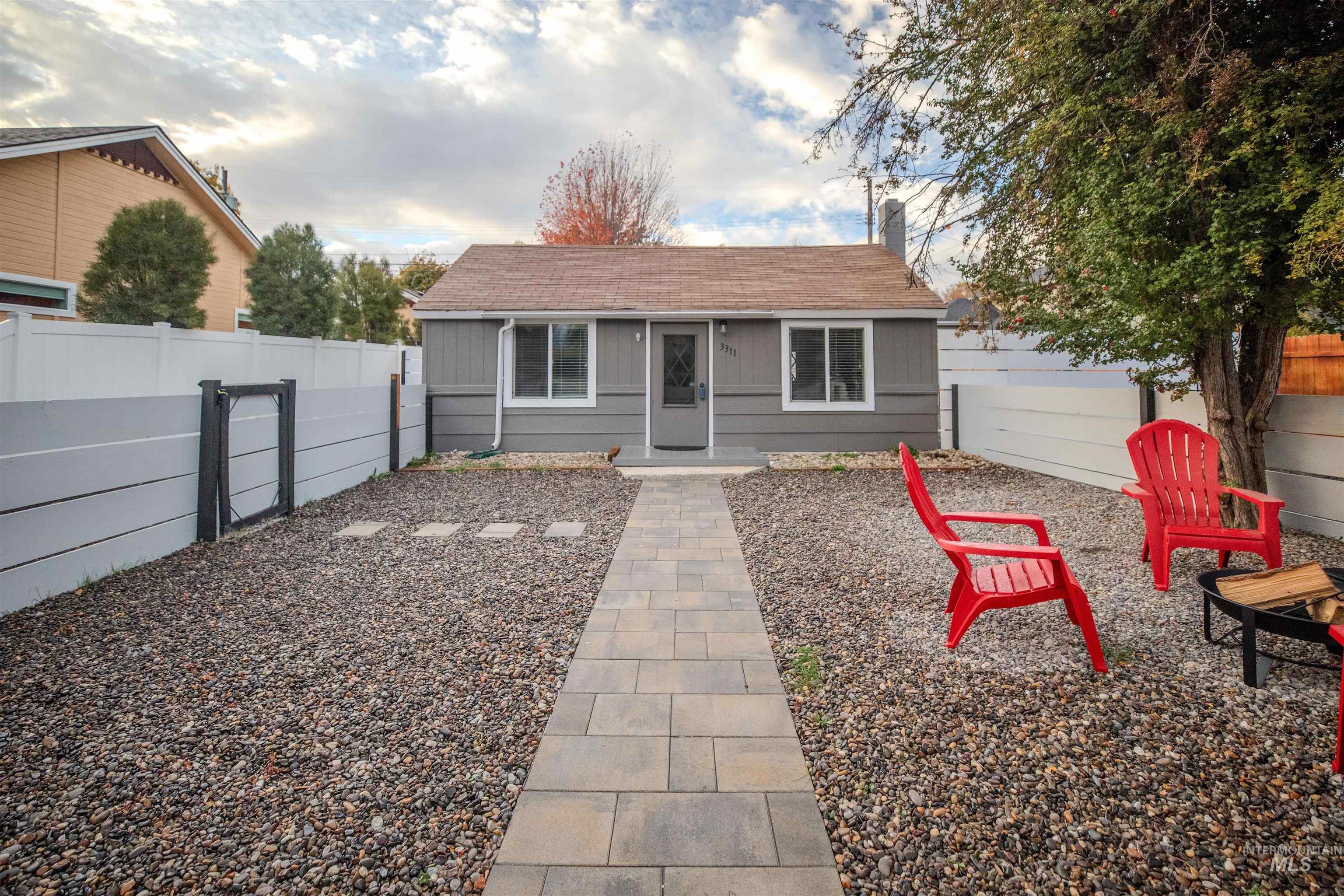 3311 Hamilton Property Photo 4