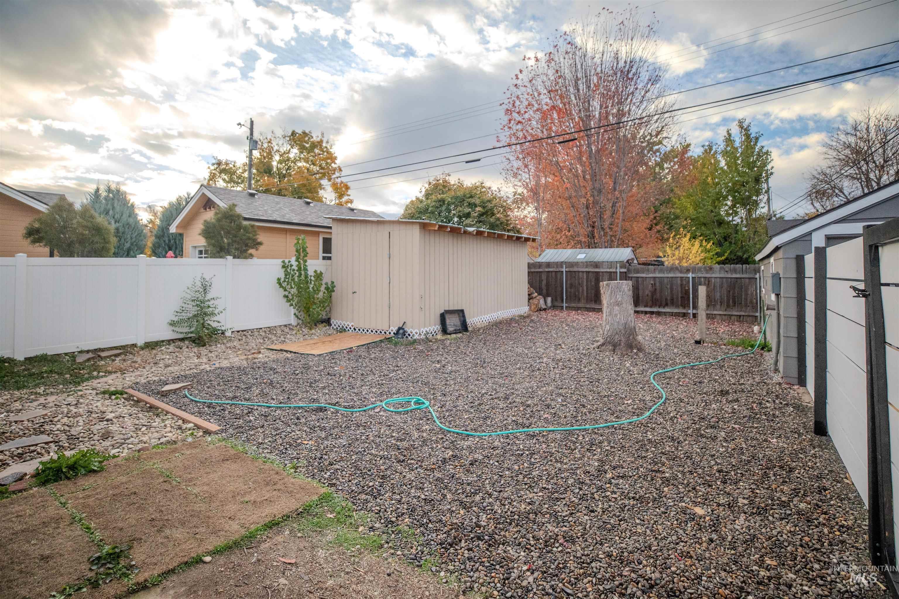 3311 Hamilton Property Photo 18