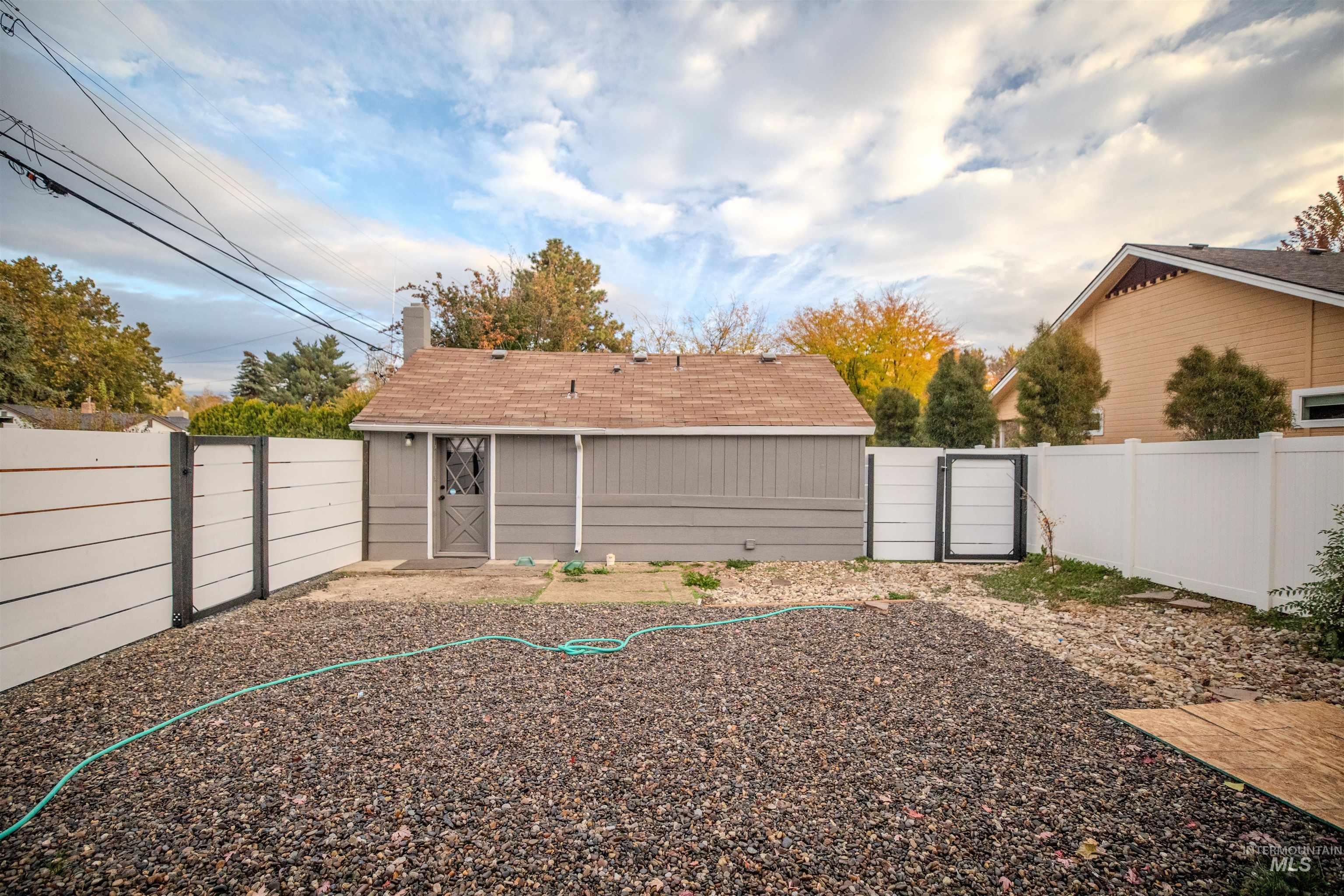 3311 Hamilton Property Photo 20