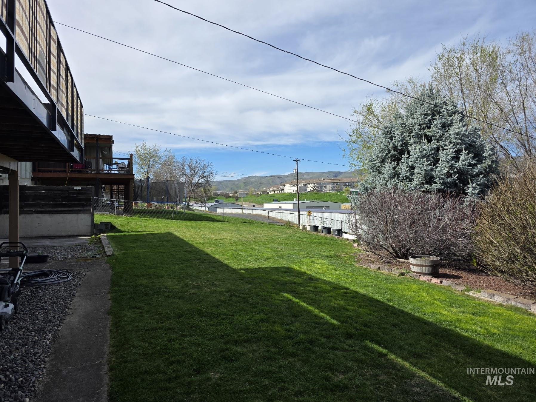 1008 Lambert Court Property Photo 32