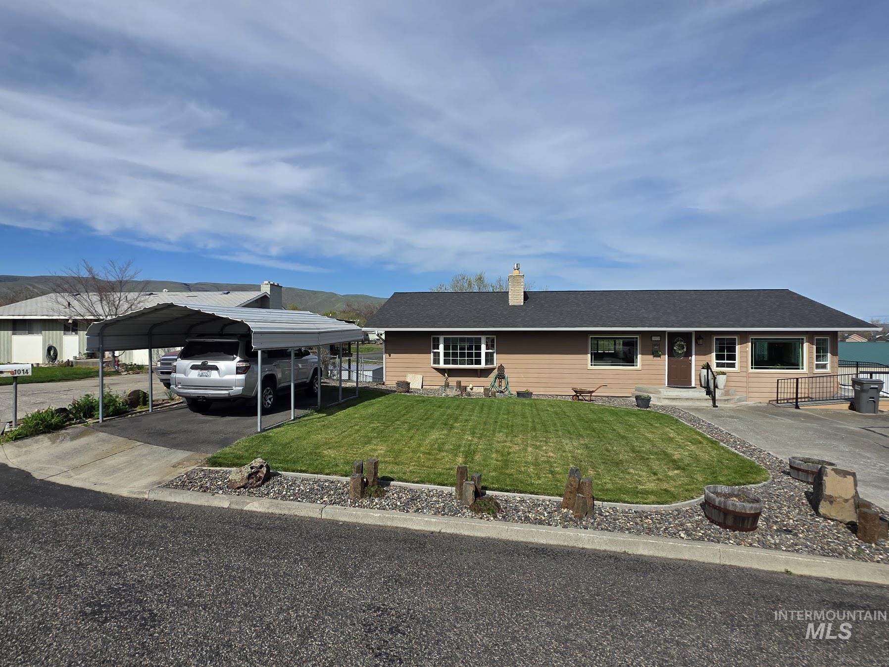 1008 Lambert Court Property Photo 34
