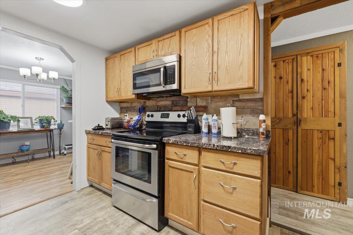 1003 E Iowa Ave Property Photo 25