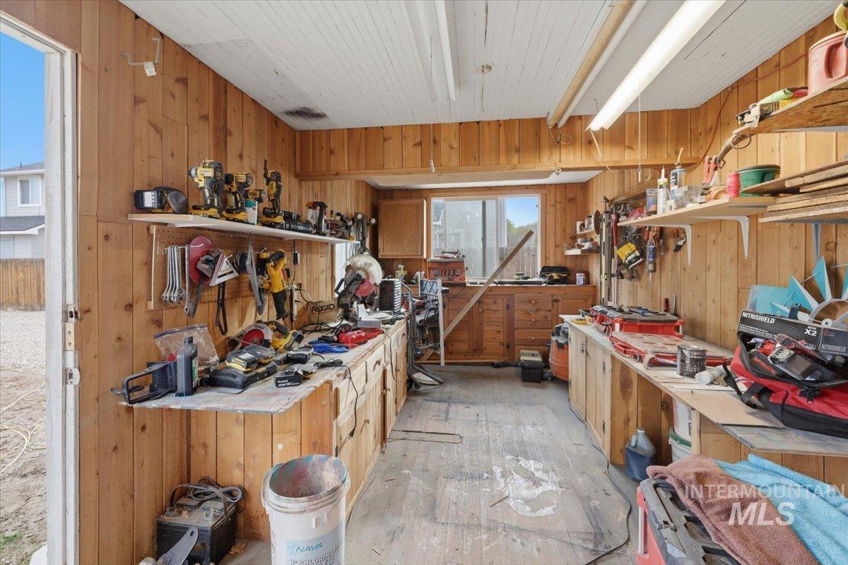 1003 E Iowa Ave Property Photo 39