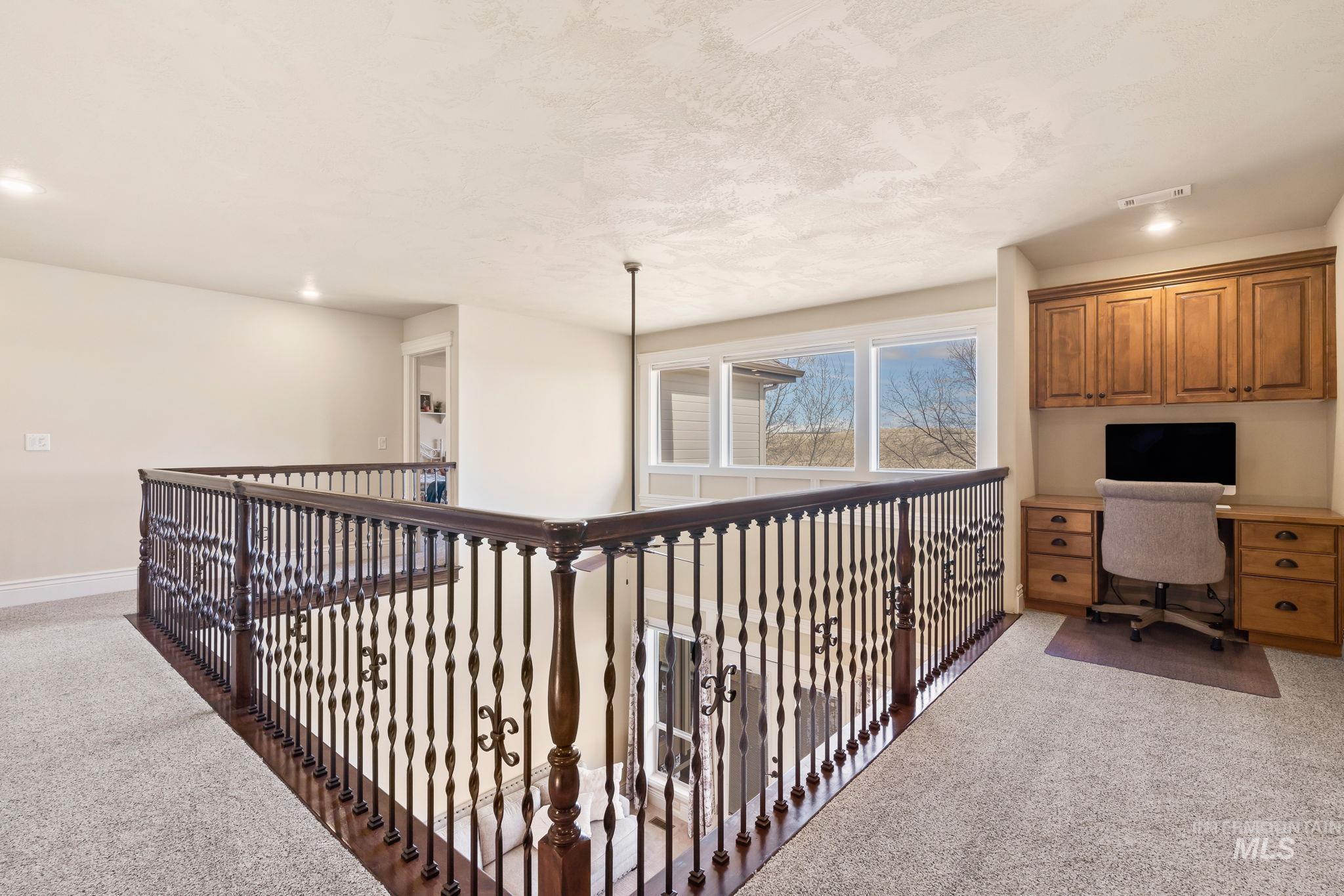 5908 N Highhill Place Property Photo 19