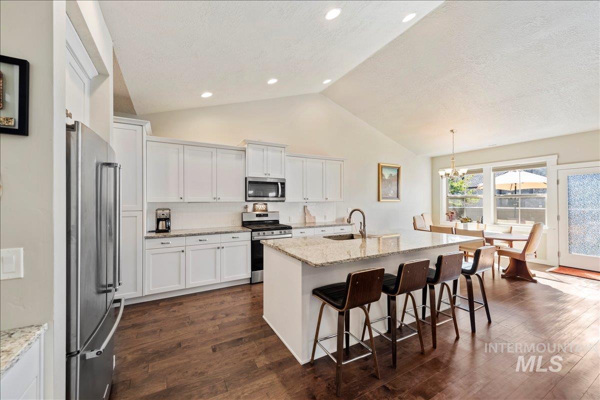 4132 E Silverking Ln Property Photo 12