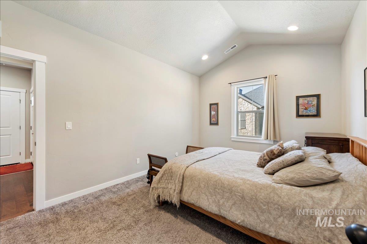 4132 E Silverking Ln Property Photo 15