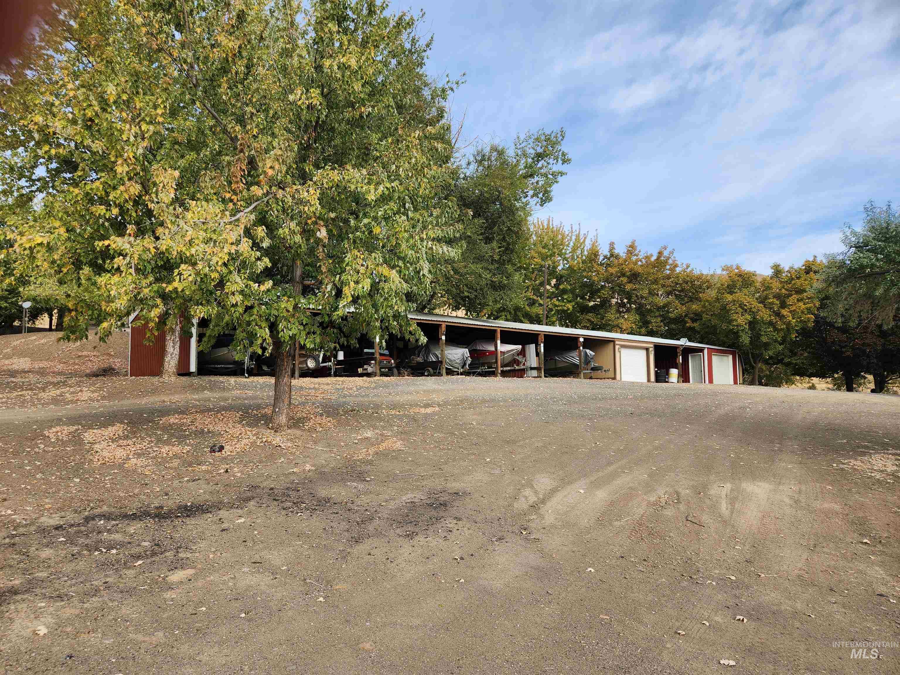34559 Snake River Road Property Photo 9