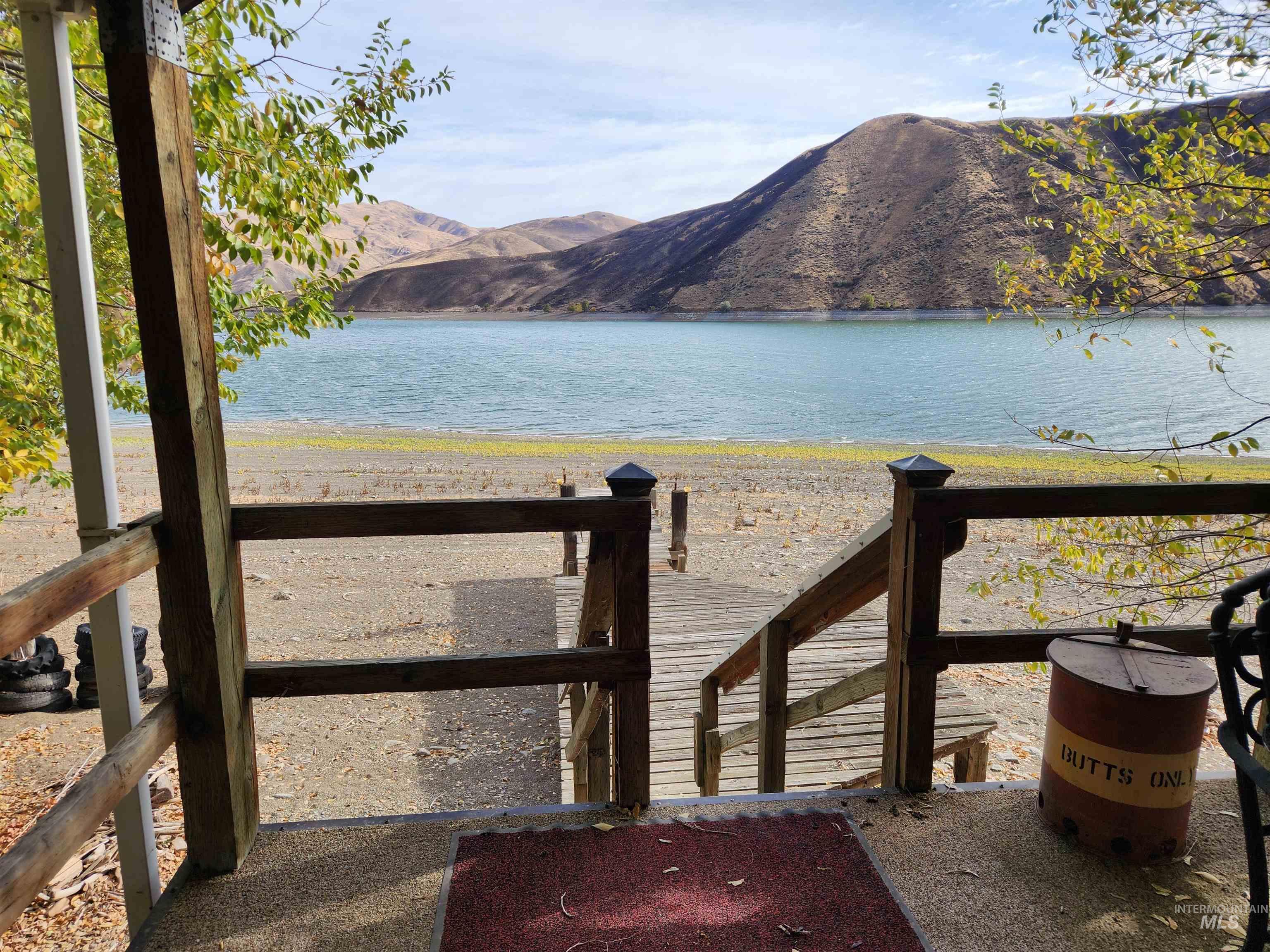34559 Snake River Road Property Photo 18