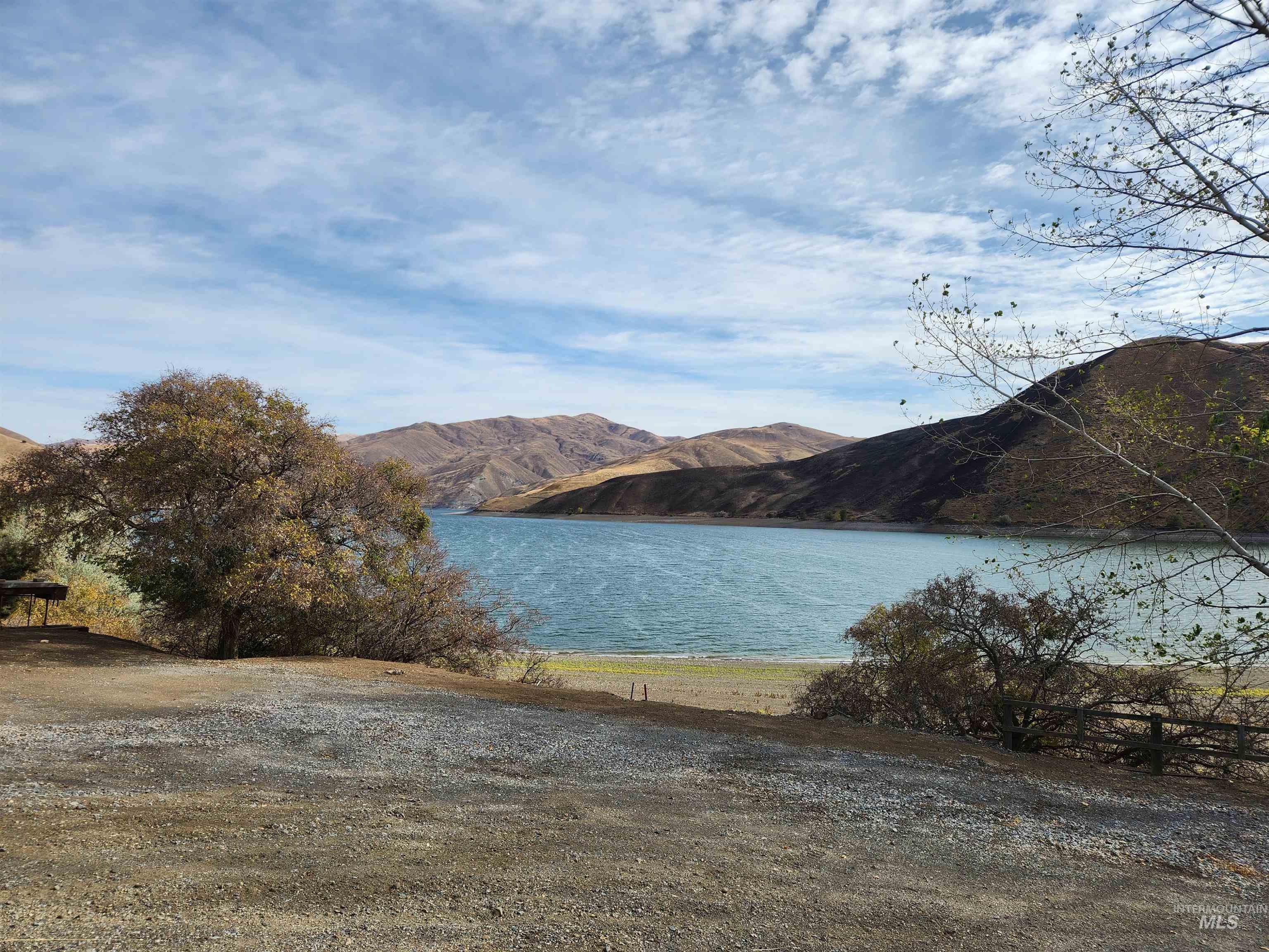 34559 Snake River Road Property Photo 21