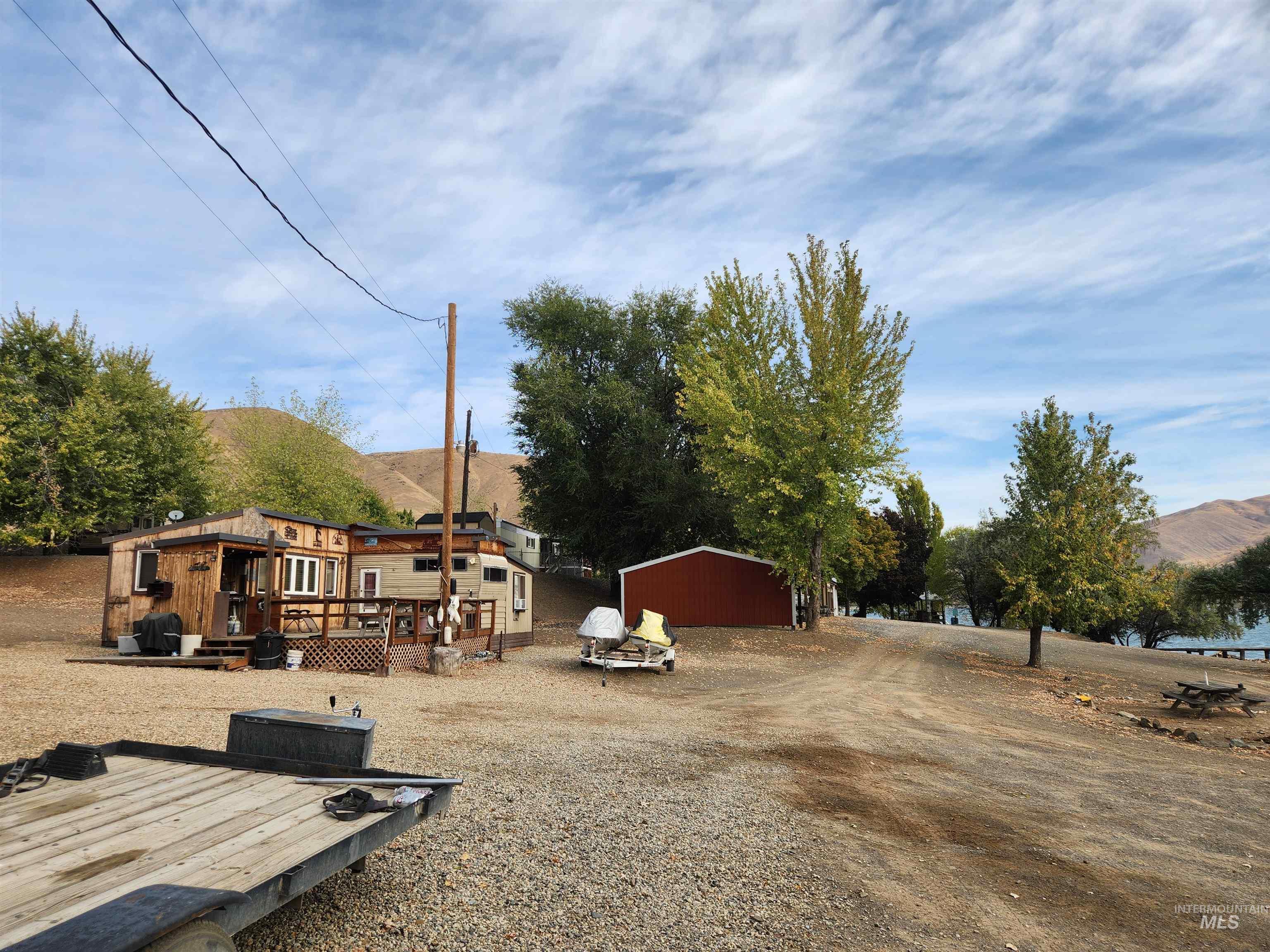 34559 Snake River Road Property Photo 24