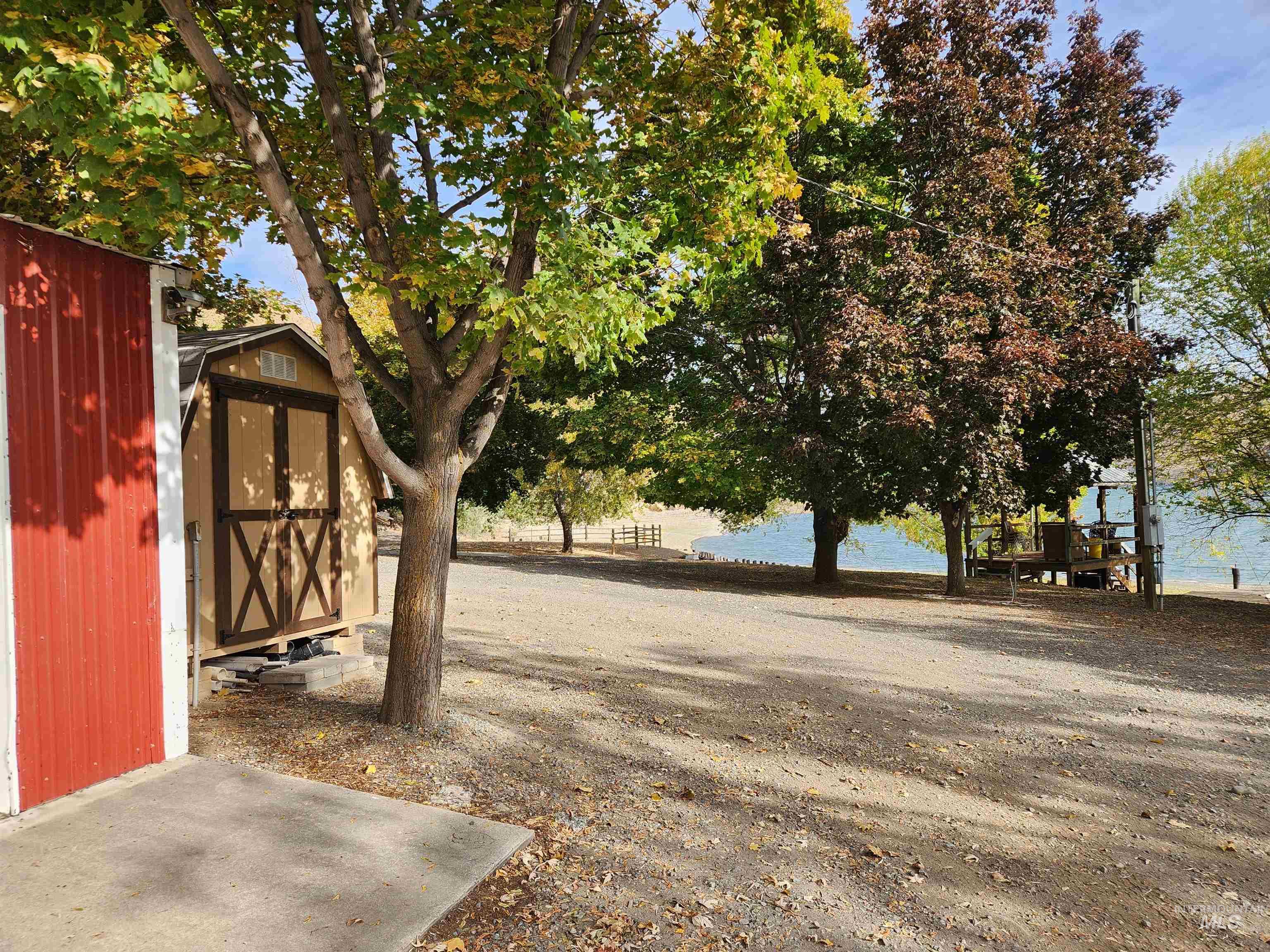 34559 Snake River Road Property Photo 28
