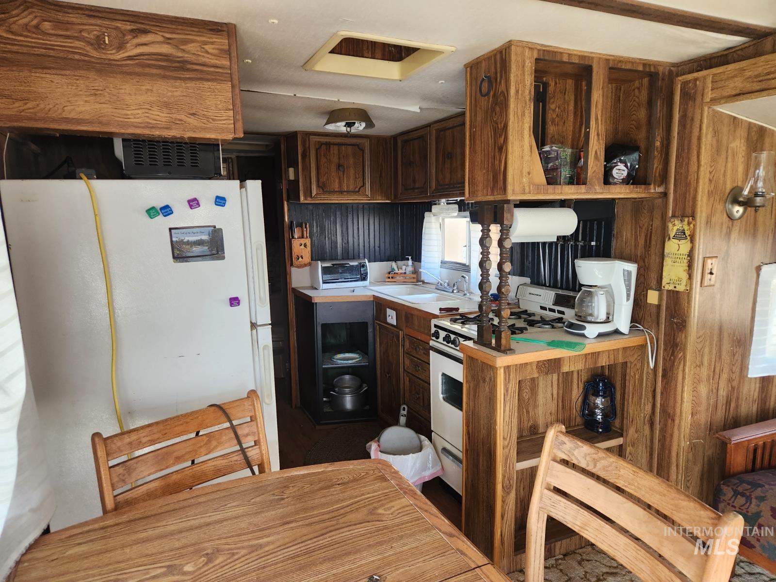 34559 Snake River Road Property Photo 38