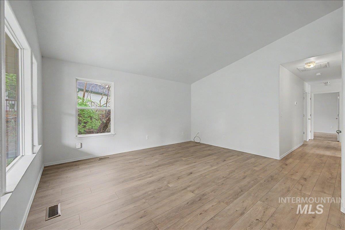 2984 N 26th St Property Photo 10