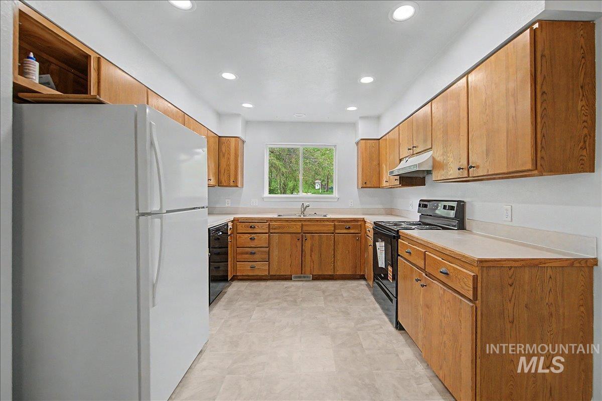 2501 W Hill Rd Property Photo 15