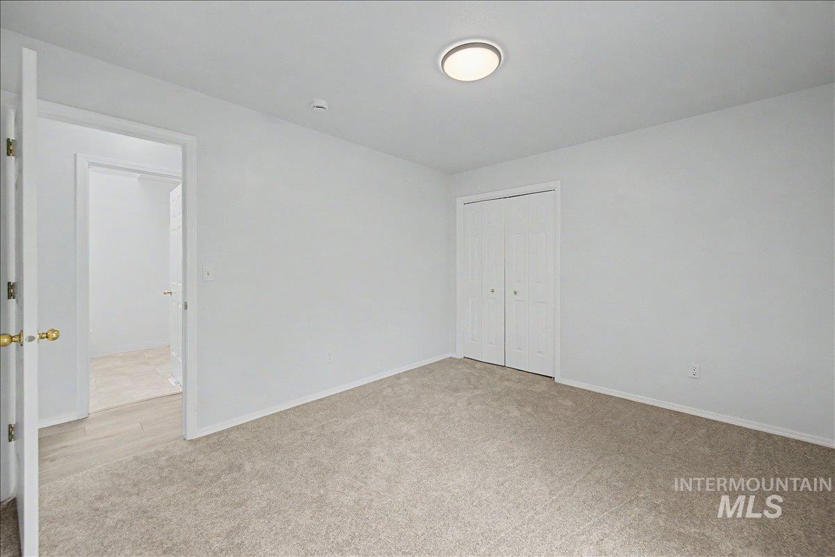 2501 W Hill Rd Property Photo 17