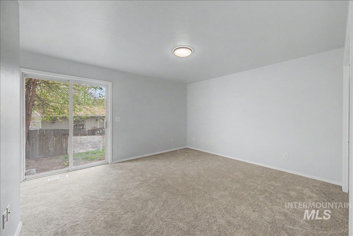 2501 W Hill Rd Property Photo 24