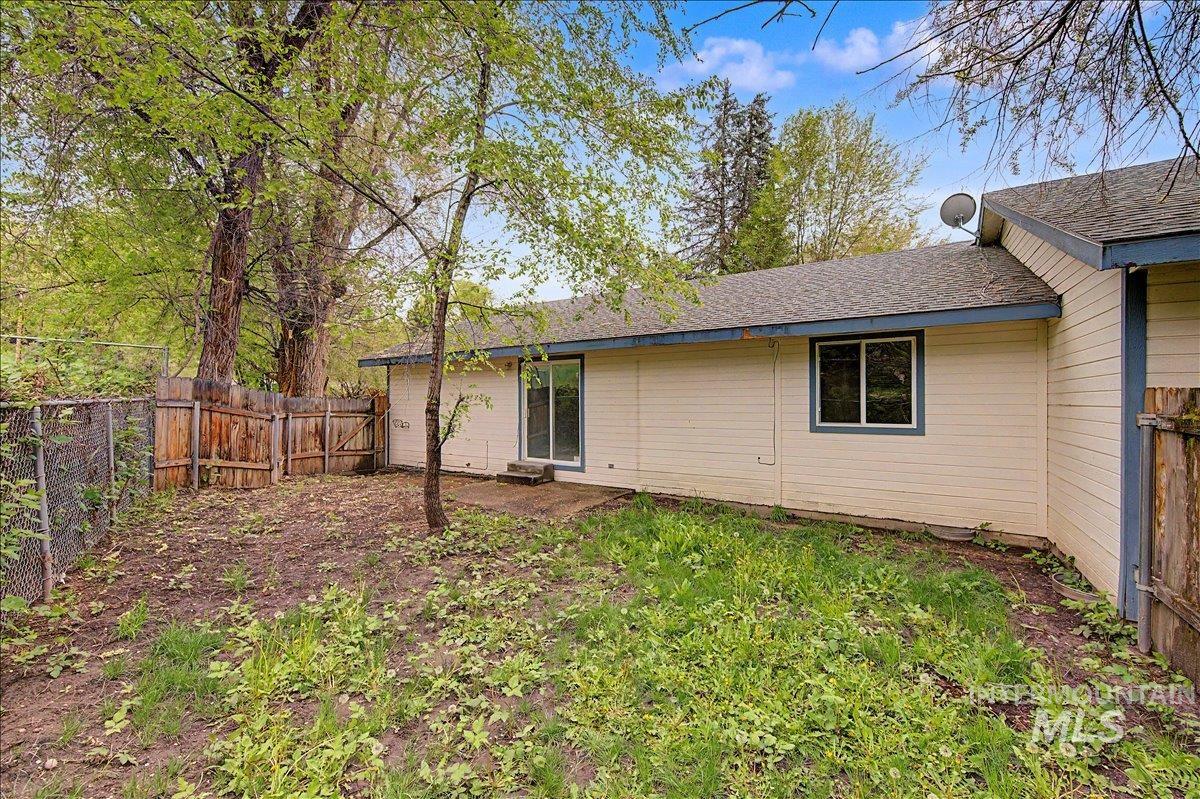 2501 W Hill Rd Property Photo 33