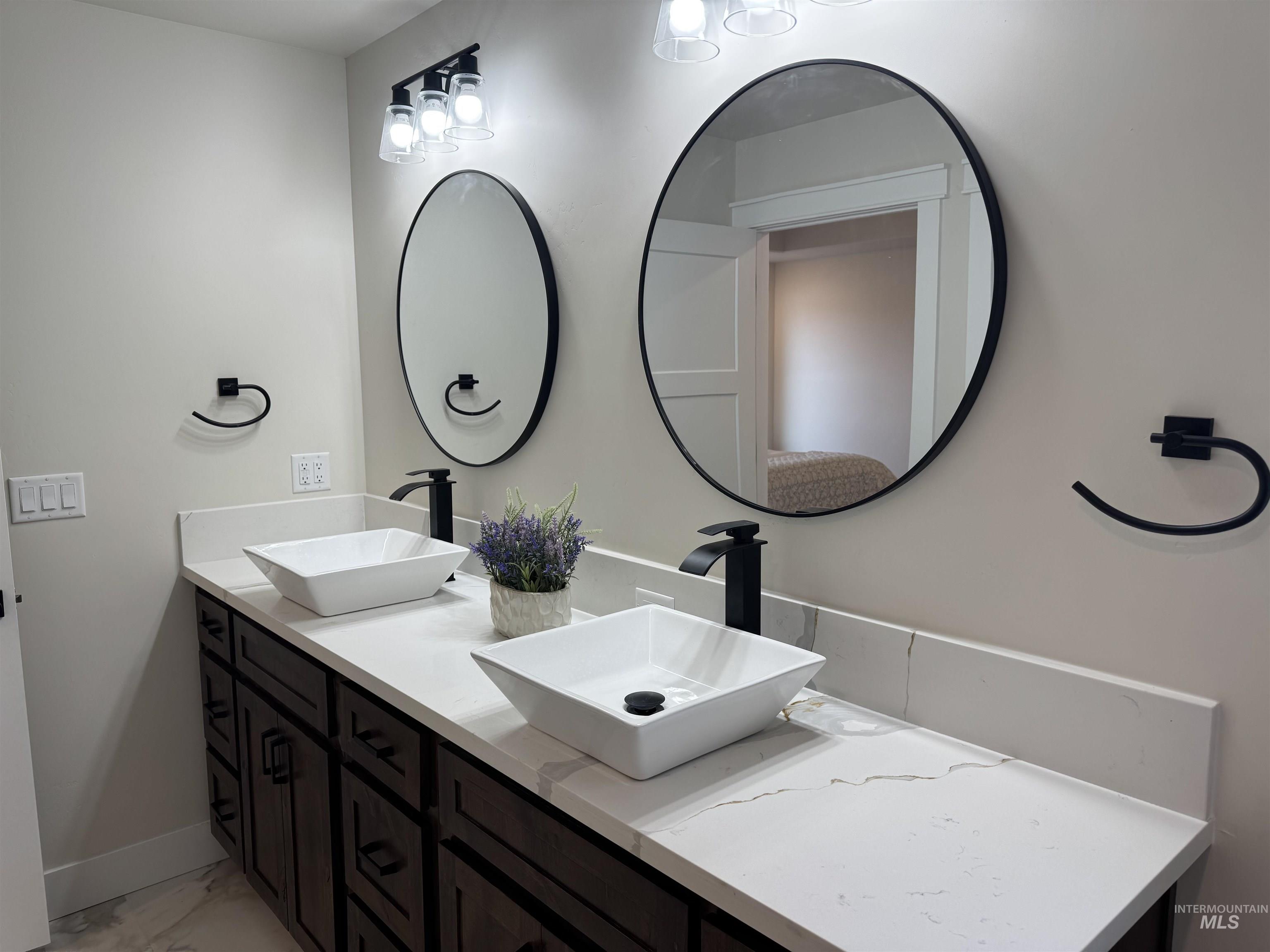 1509 Tverdy Lane Property Photo 13