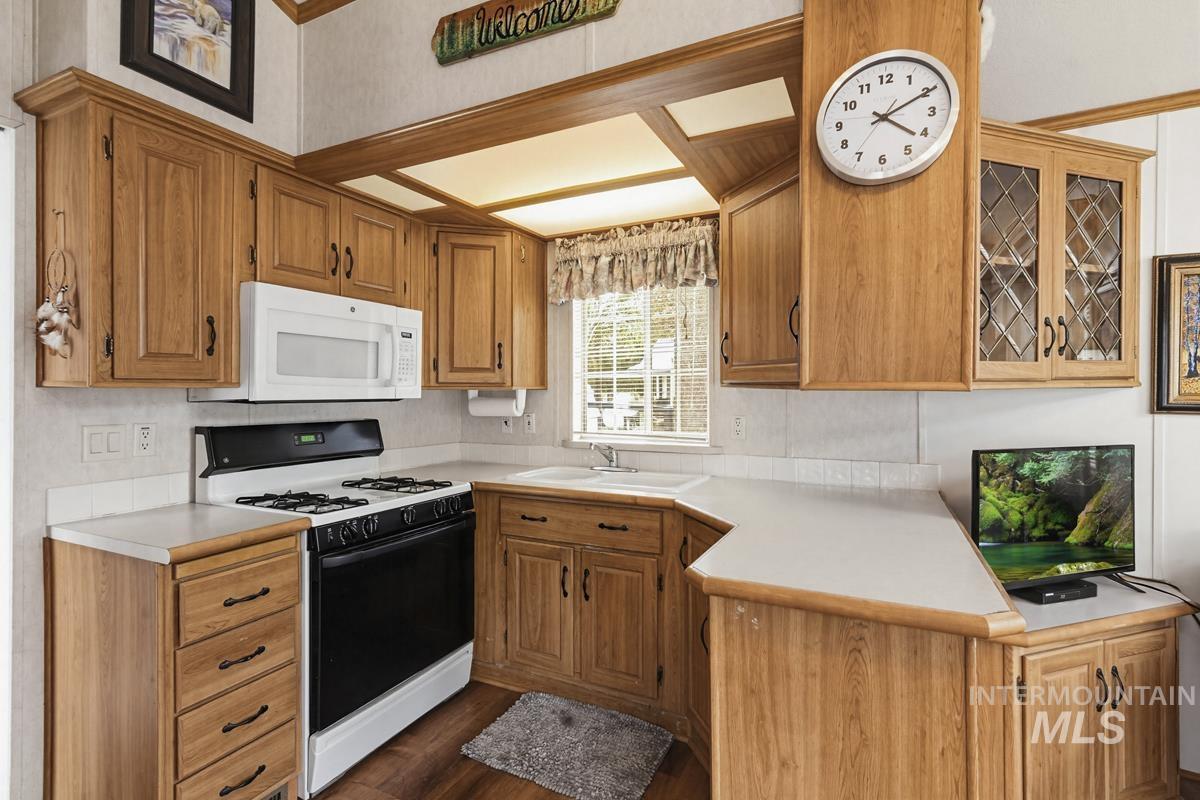 25 E Street Property Photo 4