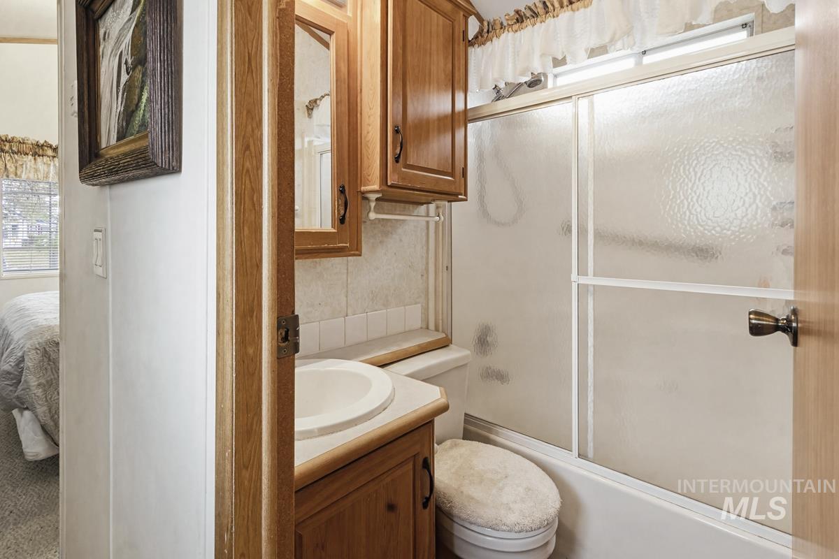 25 E Street Property Photo 7