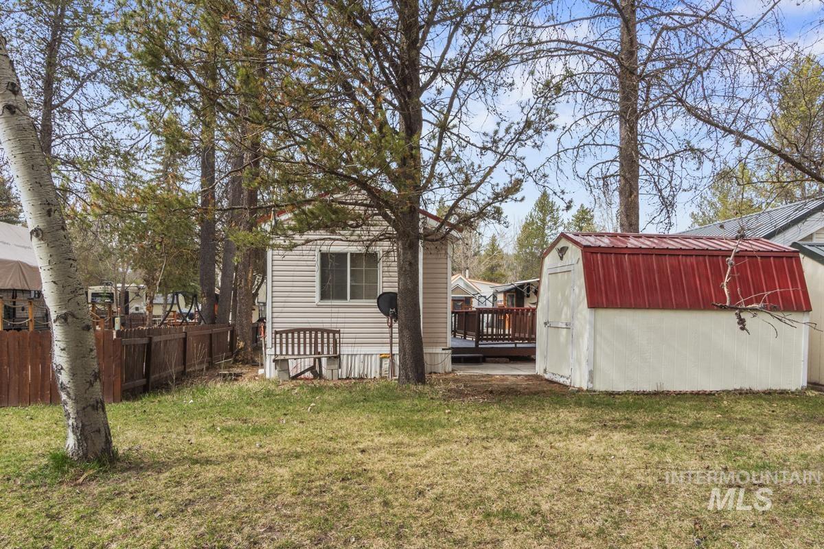 25 E Street Property Photo 11